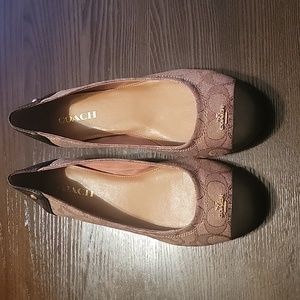 Coach Chelsea Outline Signature flats